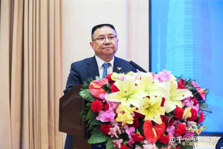 郑州市餐饮与饭店行业协会换届邓胜利连任会长