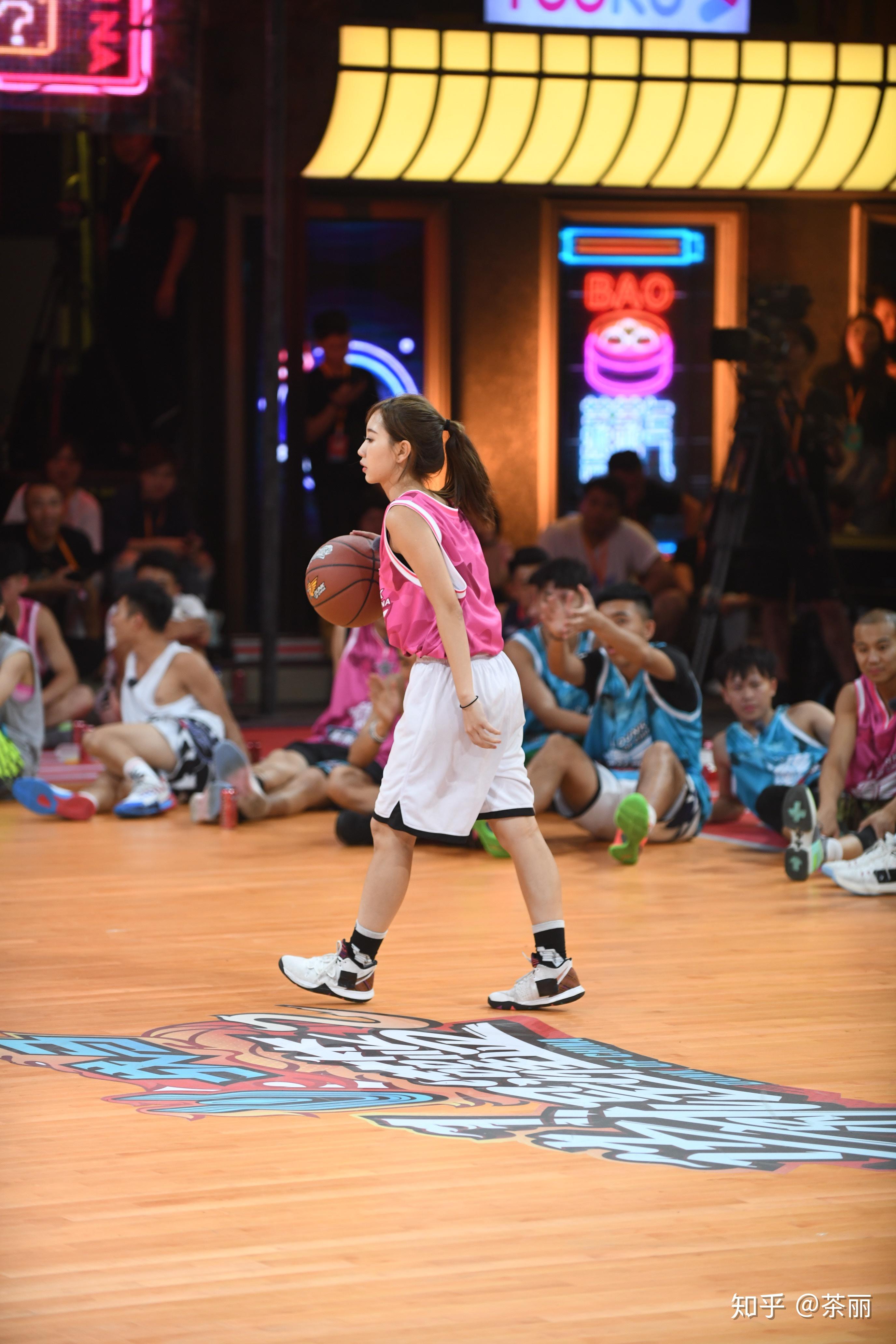 想知道茶丽为什么能成为唯一一名36强女选手? - 知乎