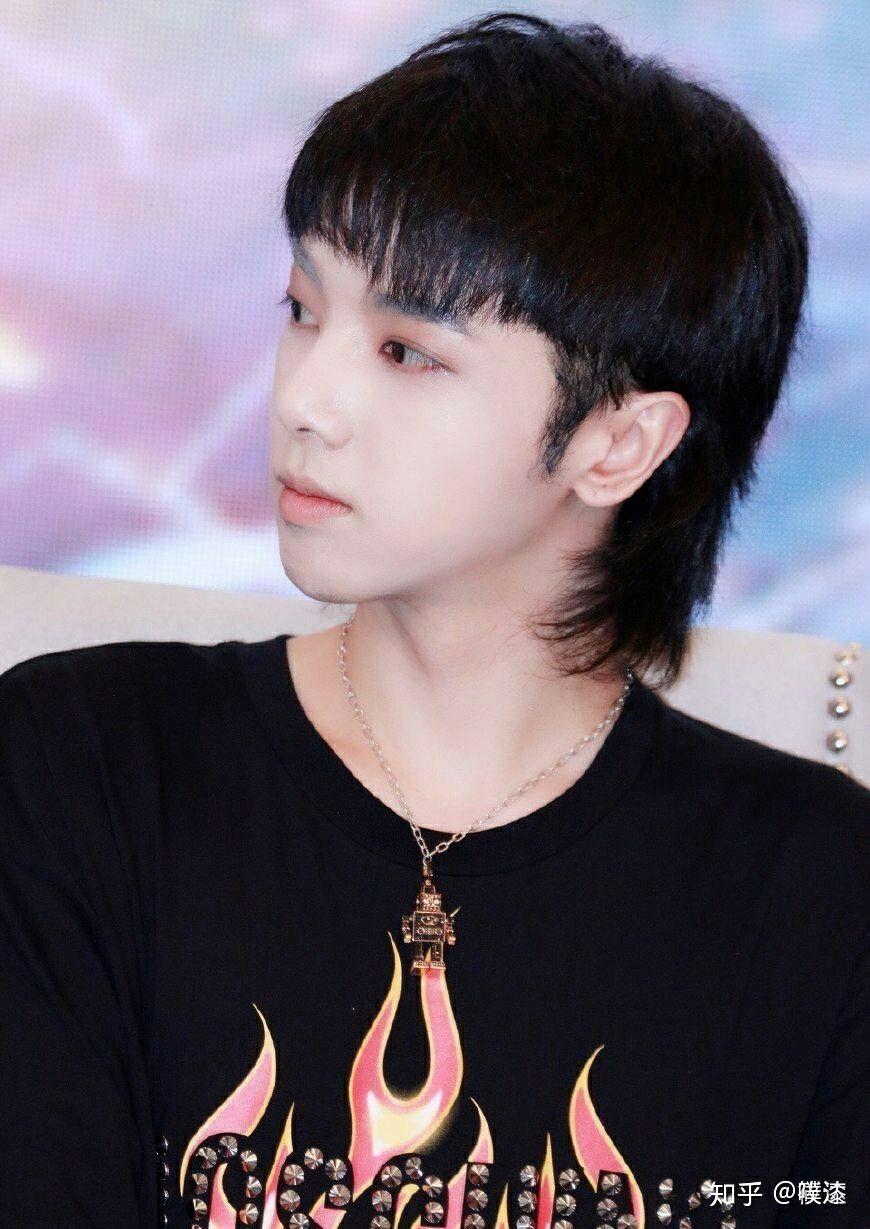 鲻鱼头这种发型怎么留呢