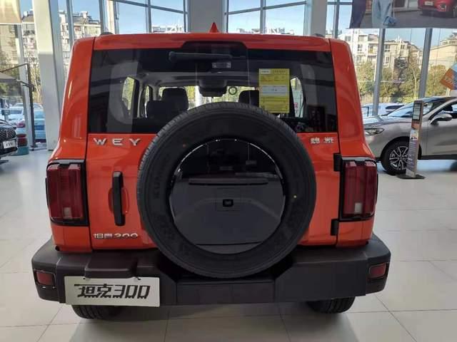 魏派坦克300到店实拍是否能担当新生代的硬派