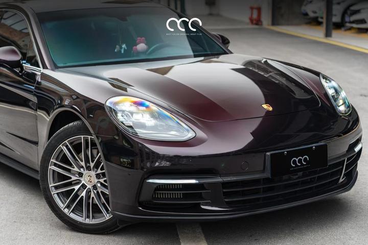 保时捷帕拉梅拉漫彩改色膜黑魅红一款神秘的颜色