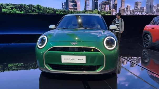 全新电动MINI COOPER:经典与未来的完美碰撞 - 知乎