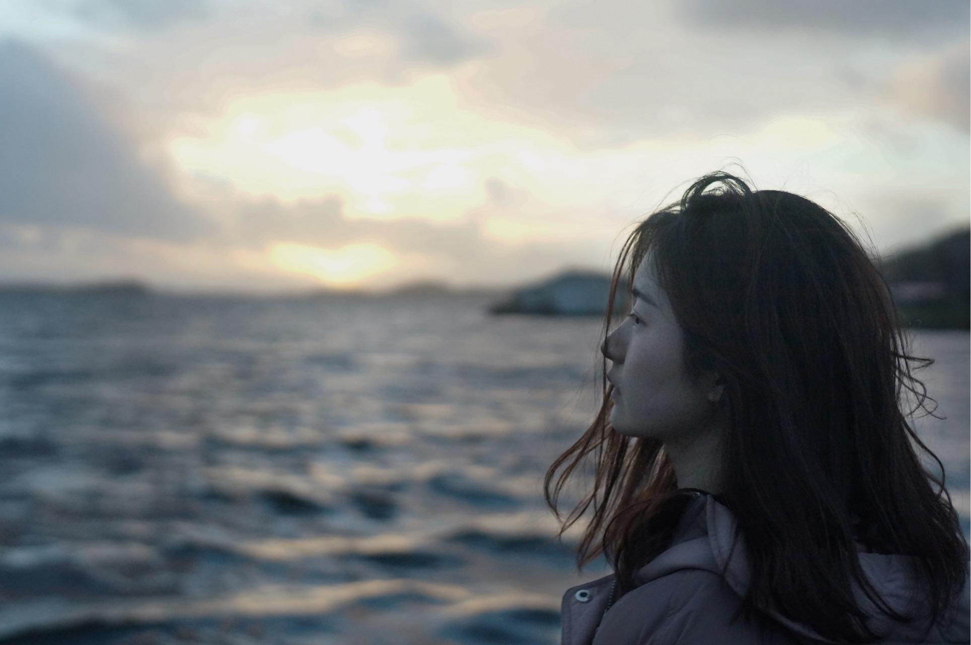 女生旅行中拍照有哪些好看的pose