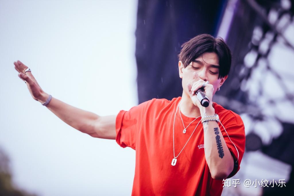 中国新说唱rapper们的纹身很skr