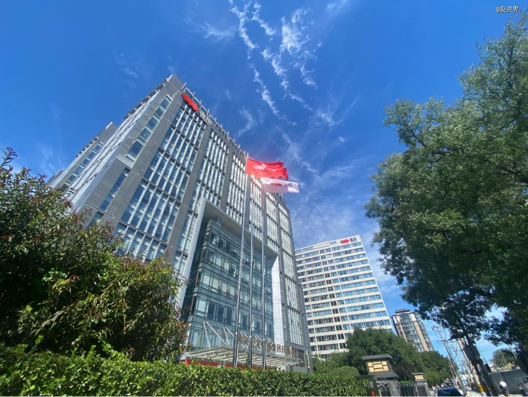 LOF基金溢价交易风险分析与应对策略