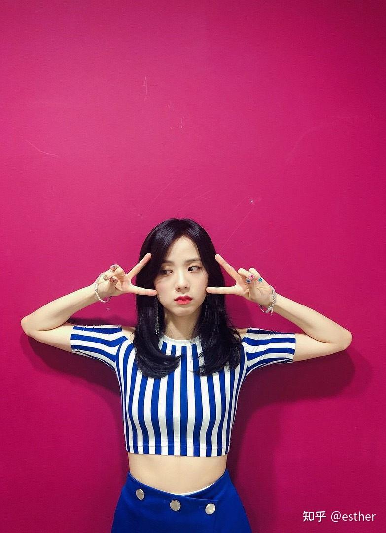 blackpink每位成员的标志性拍照姿势都是什么