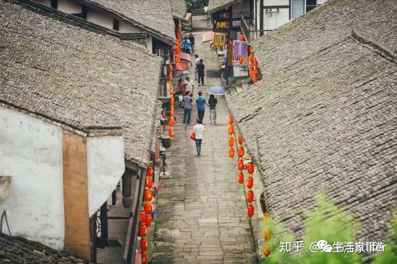 如何看待重庆在抖音上的爆火 ?