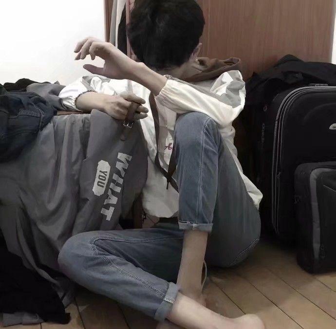 你们有好看的基佬头像吗动漫或真人