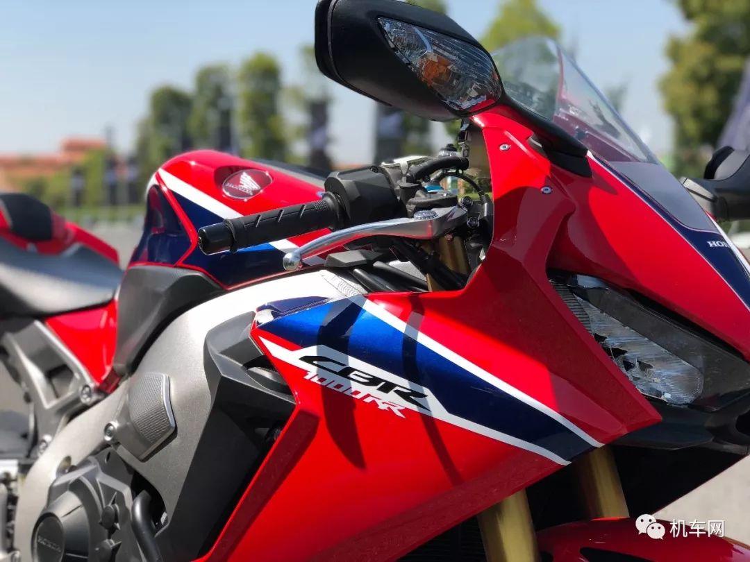 聊聊“火刃”,2018款本田CBR1000RR - 知乎