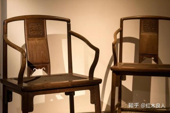 赏析 | 黄花梨夔龙纹南官帽椅 - 知乎