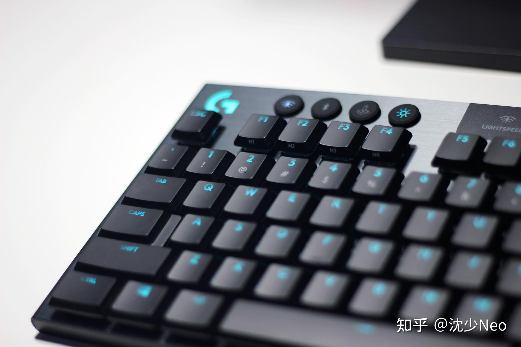 参考售价:999元优点:极致出色的做工用料可以带来非常旗舰的使用感