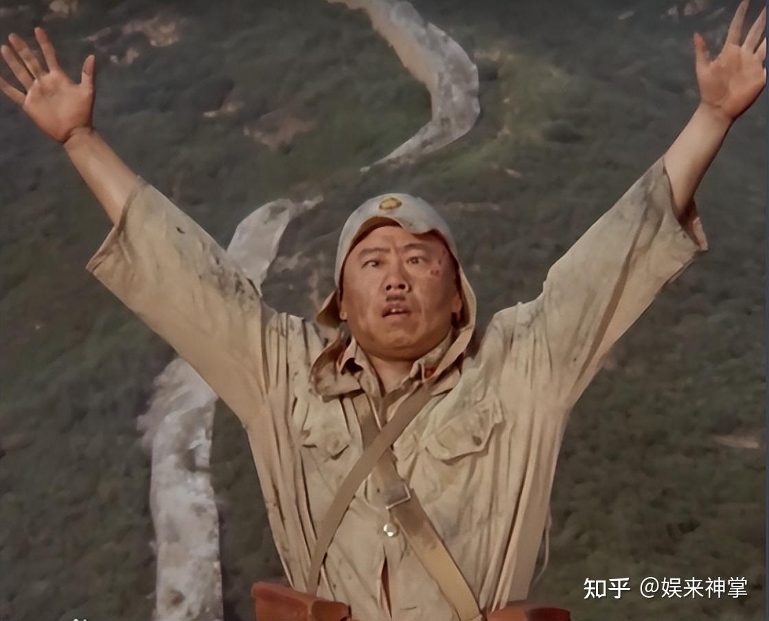 他先是拍摄了电影《明天我爱你》,斩获大众电影百花奖最佳男演员奖.