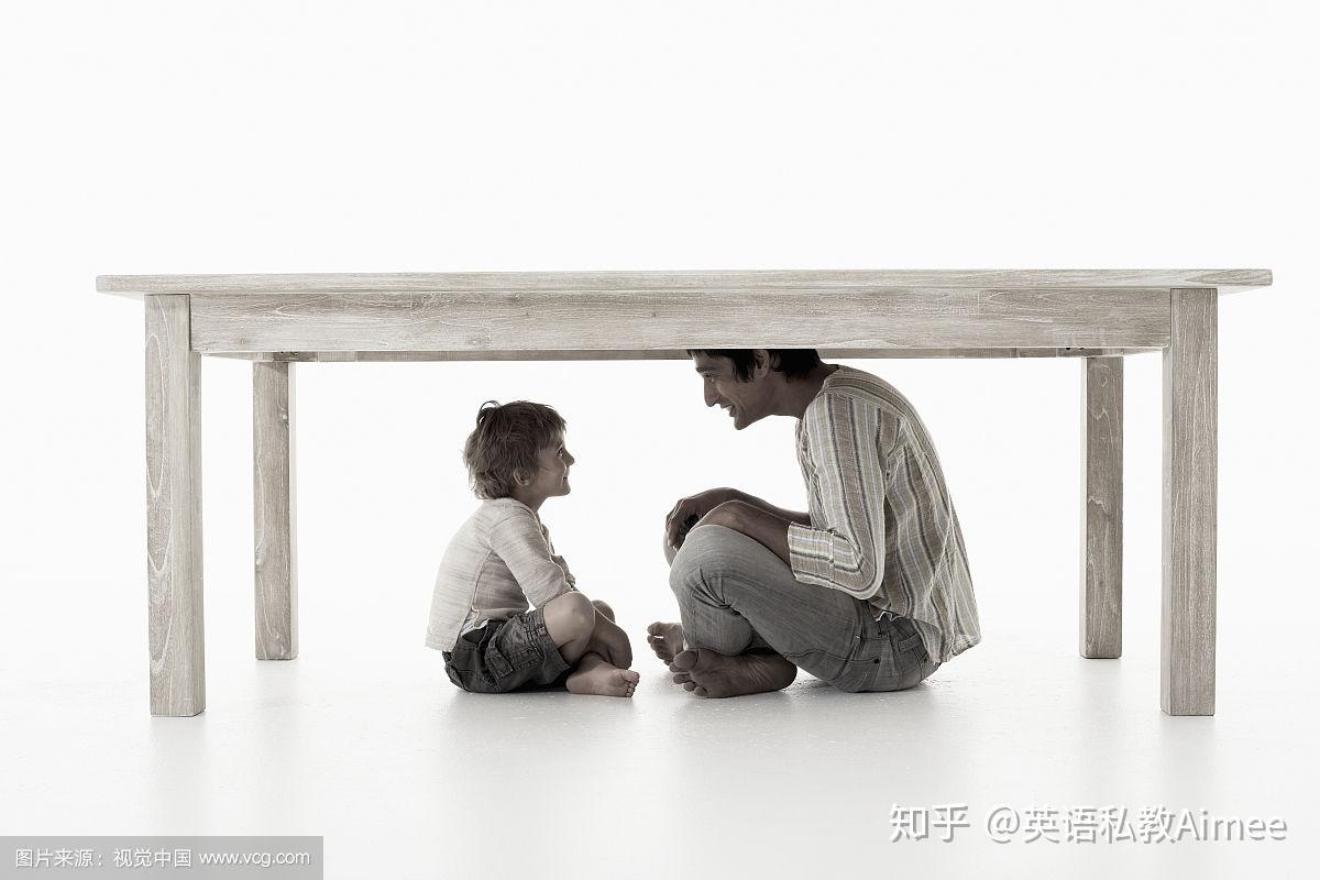 表示在下面的介词below和under到底有啥区别aimee图文并茂来给你解释