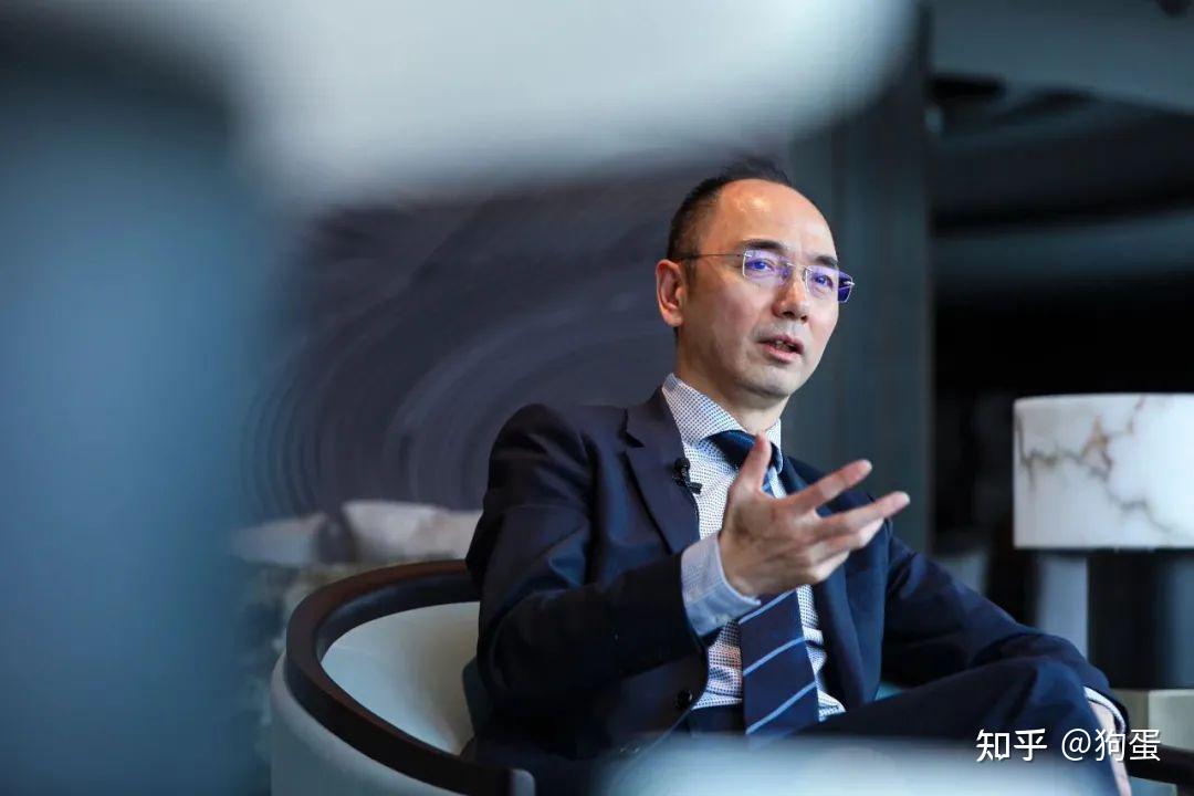 人事:蓝光ceo迟峰将离职;龙湖成都陈序平升任集团副总裁;世茂海峡助理