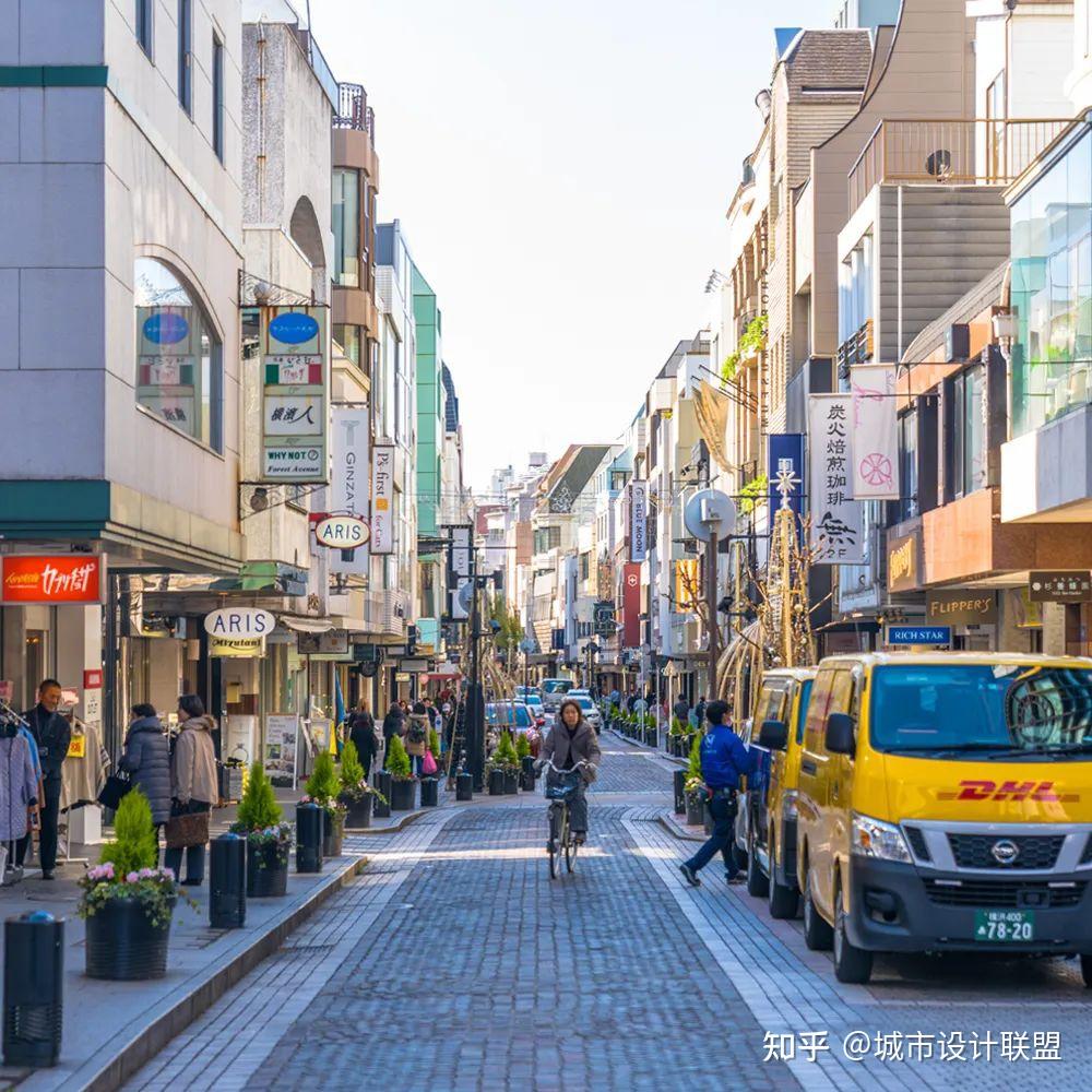 街道体验| 小建筑围合而成的现代街道——横滨元町通 - 知乎