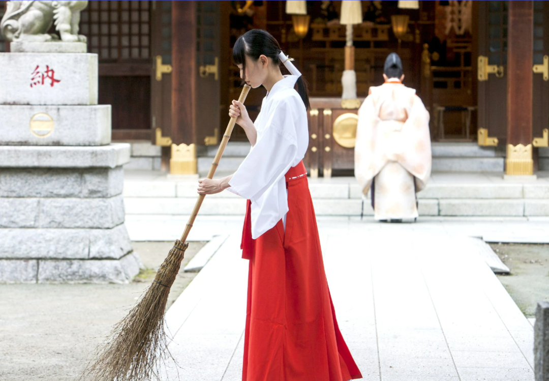 日本文化丨日漫中经常出现的“神主”、“巫女”，究竟是怎样的职业？ - 知乎