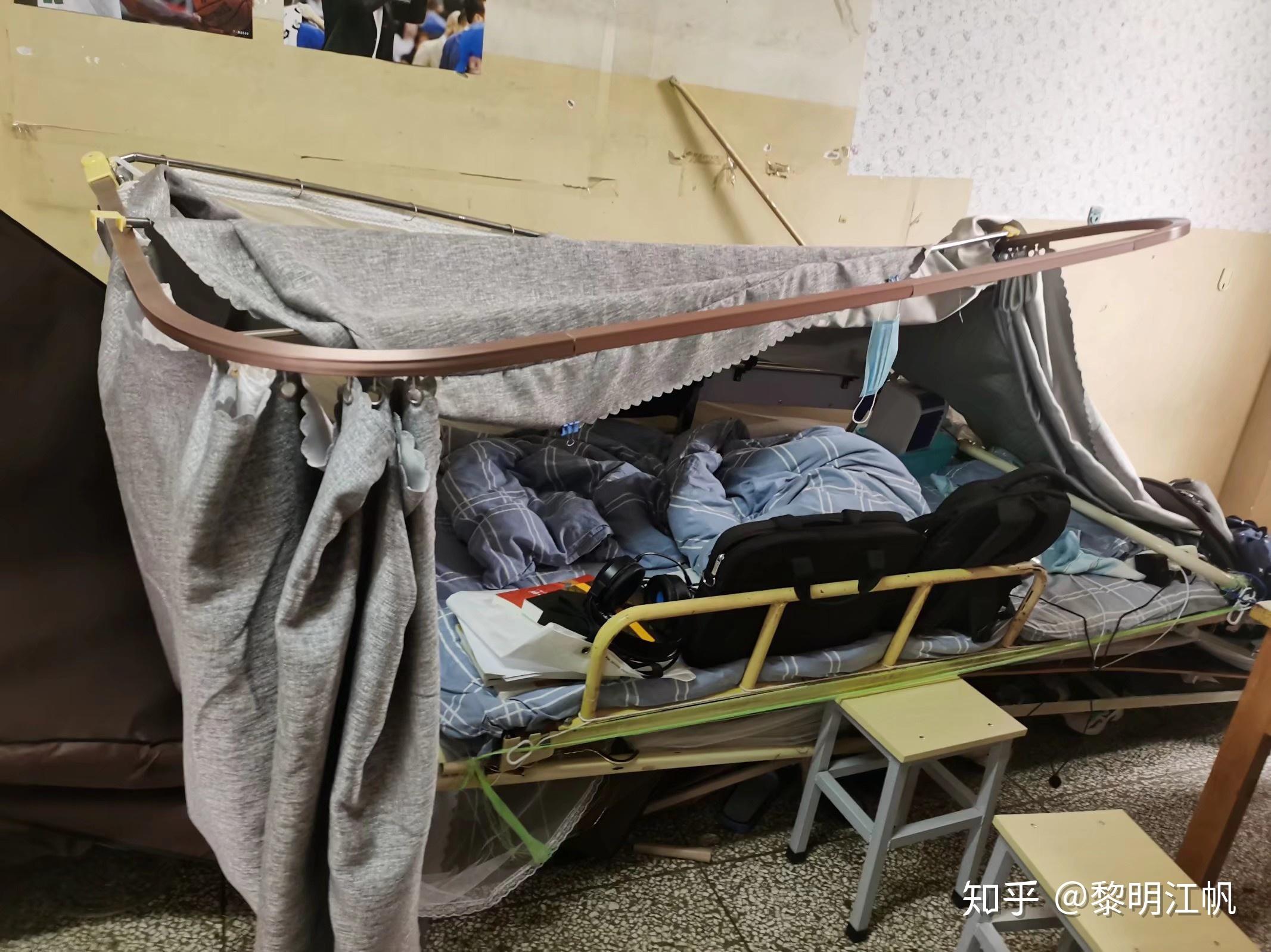 宿舍双层床(上下铺)会塌吗?