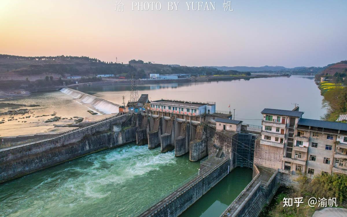 潼南三块石电站,6万人风餐露宿鏖战3年,建成中国第二大运河 - 知乎