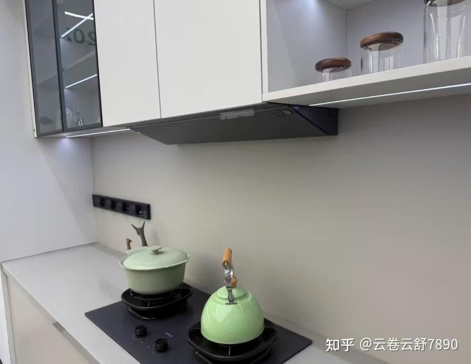 小户型厨房油烟机推荐:兼顾节省空间和实用性的油烟机应该是什么样?