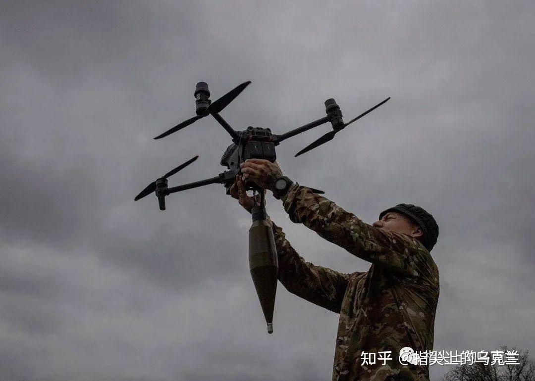 战争第425天泽连斯基总统表示将坚守巴赫穆特前线最新战况乌军无人机