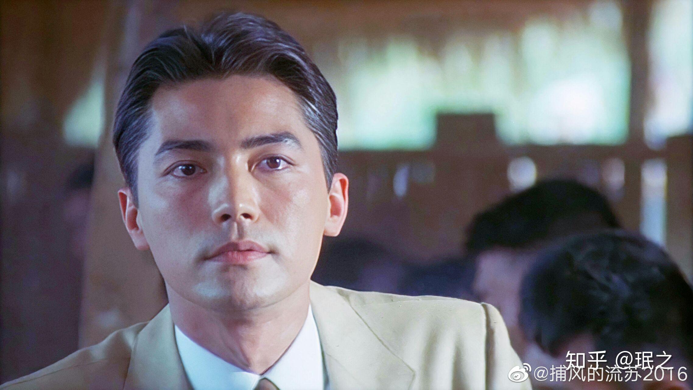 如何分析尊龙的长相?