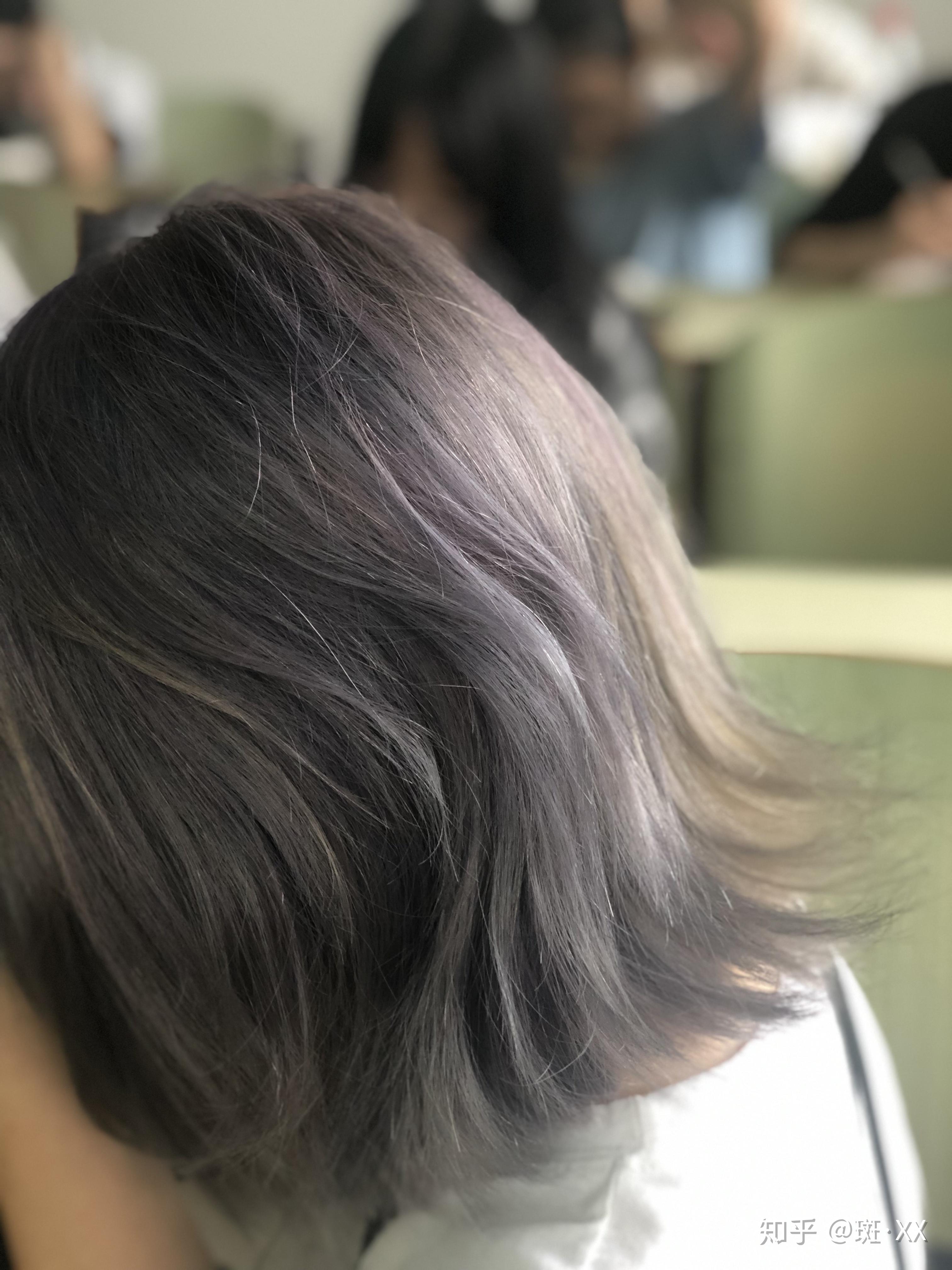 头发染色后各种颜色掉色的过程是什么样子的