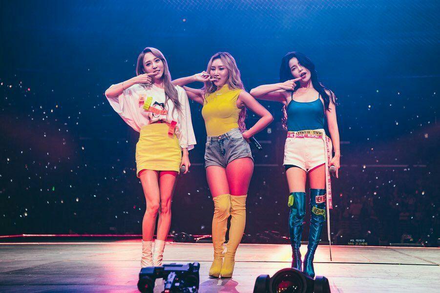 韩国男团女团有哪些争气的事件瞬间