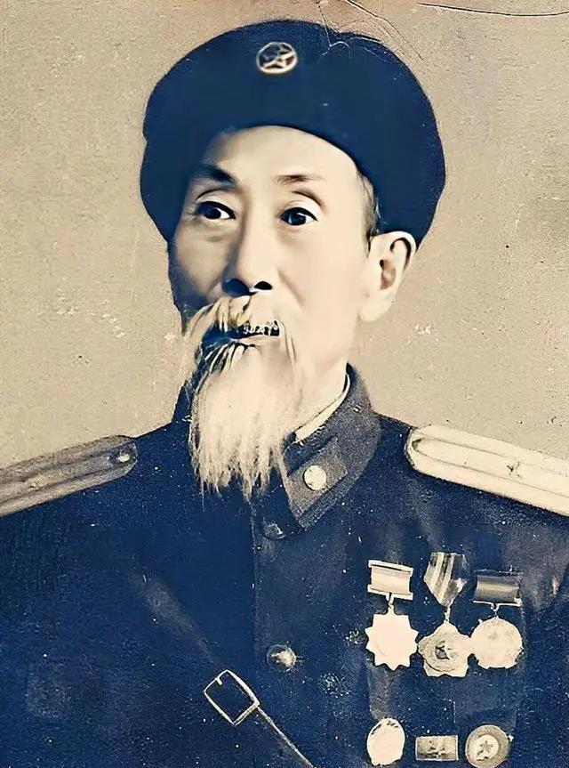1955年授衔时，他只被授予少校军衔，但主席给他一个特权 - 知乎