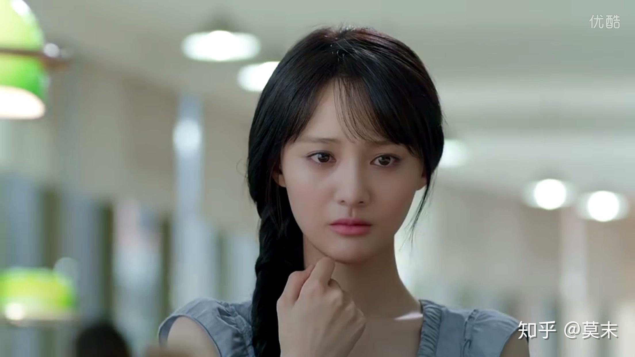 如何评价郑爽的长相?