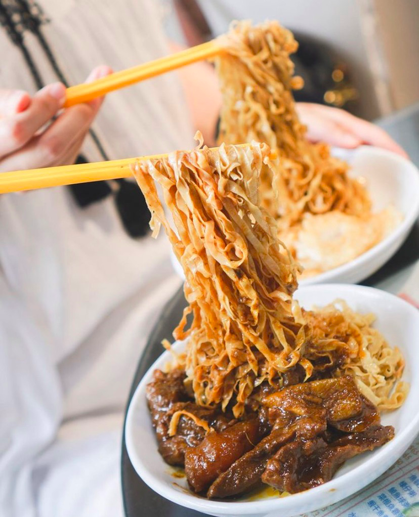 平平无奇的一碗广东捞面