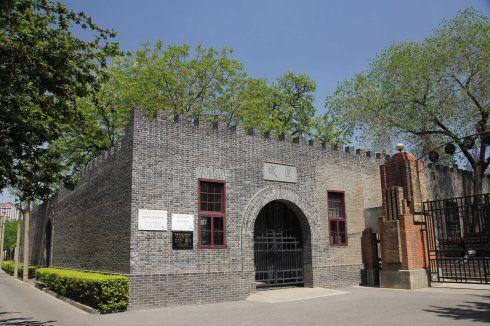 河北工业大学的前身是北洋工艺学堂.