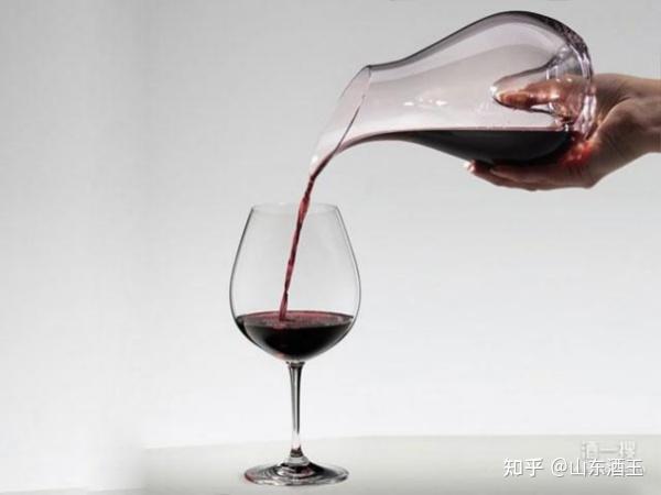 红酒醒酒的正确方法 - 知乎