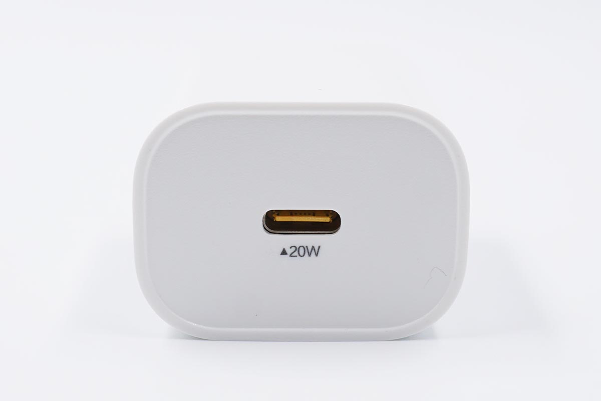 和苹果原装充电器相同的性能体验品胜20wpd充电器评测