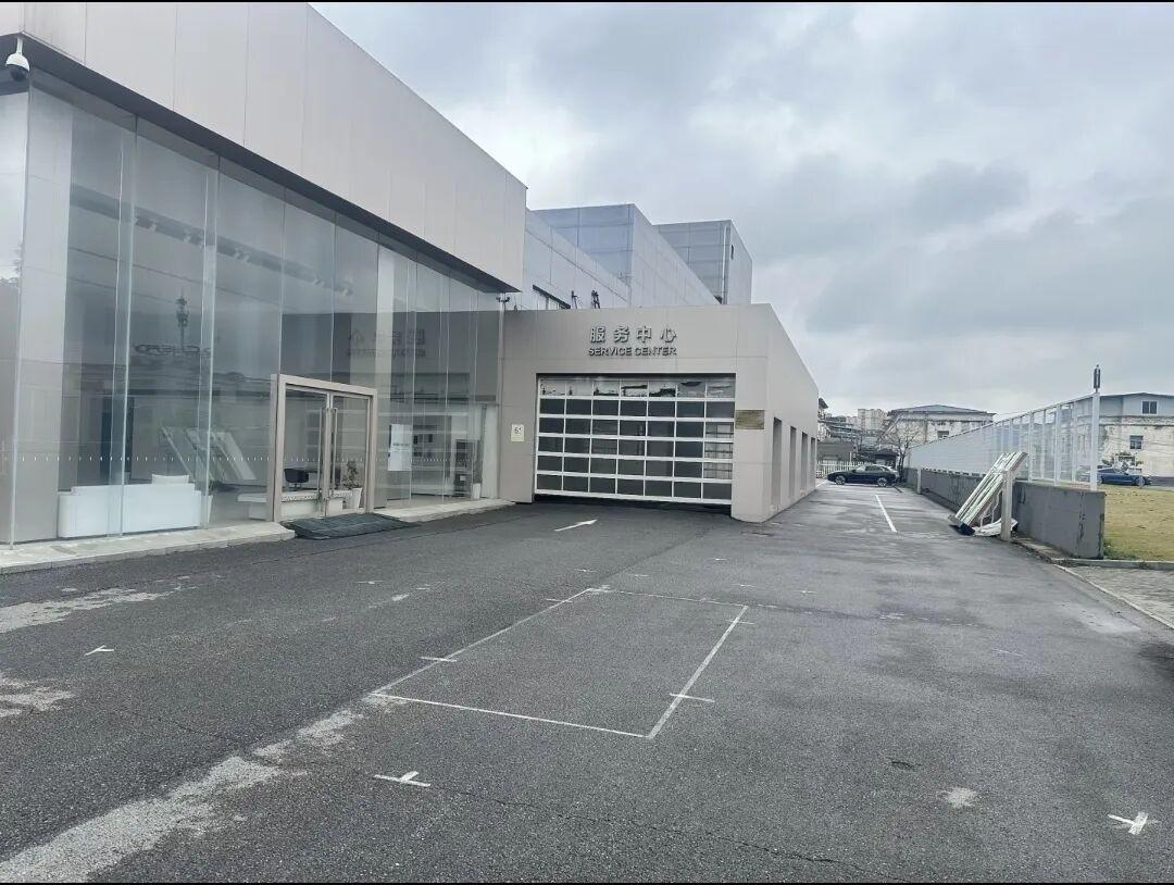问界4S店在XHS上卖店?某地级市,报价7360万! - 知乎
