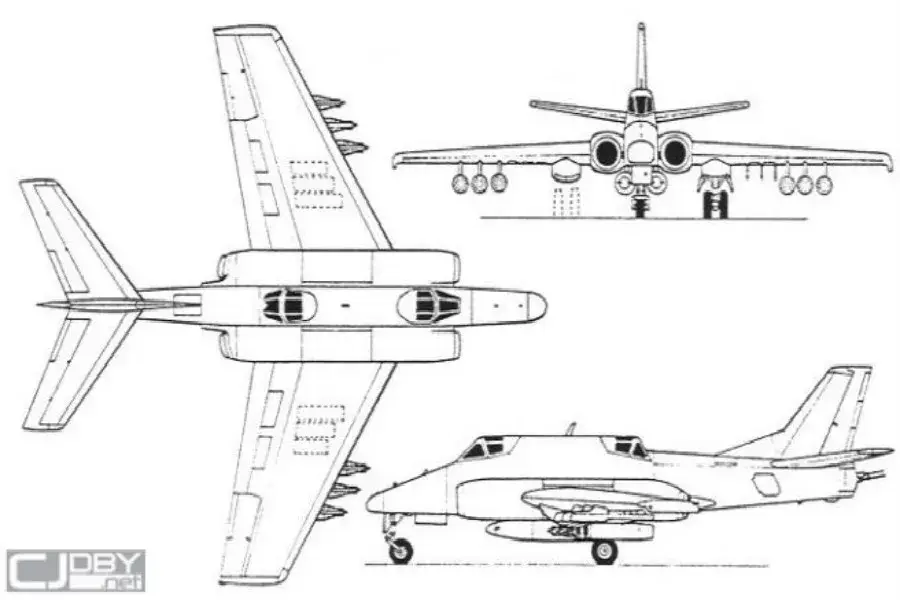 伊尔-102三视图伊尔-102原型机于1982年9月25日首飞成功,此后又进行了
