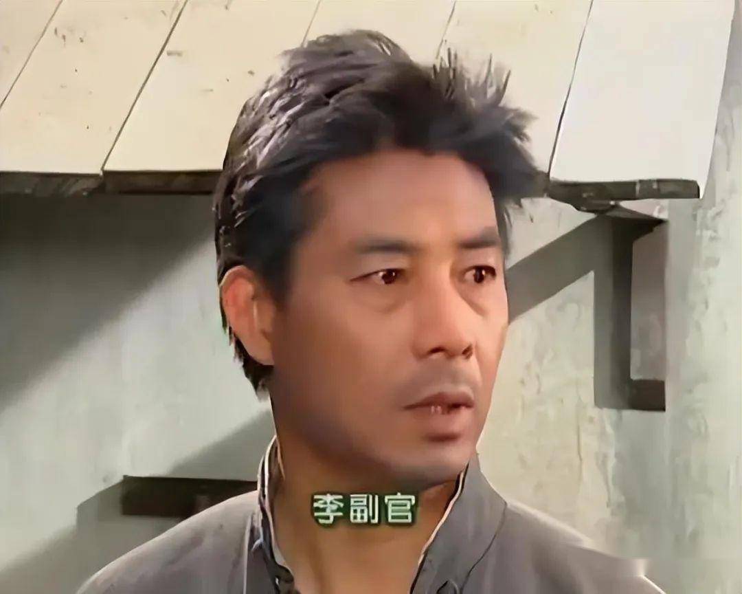 《情深深雨蒙蒙》解析32:李副官说自己穷得只剩骨气,把他气笑了