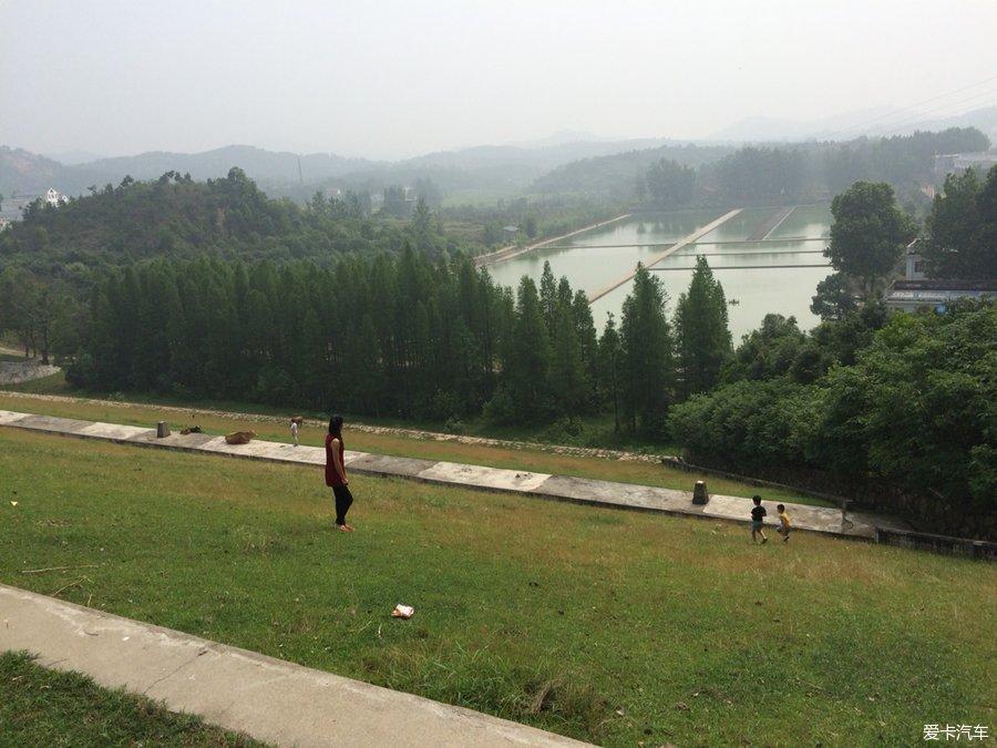 湖北浮橋河國家溼地公園位於黃岡北部麻城市的西南部.先google一番.