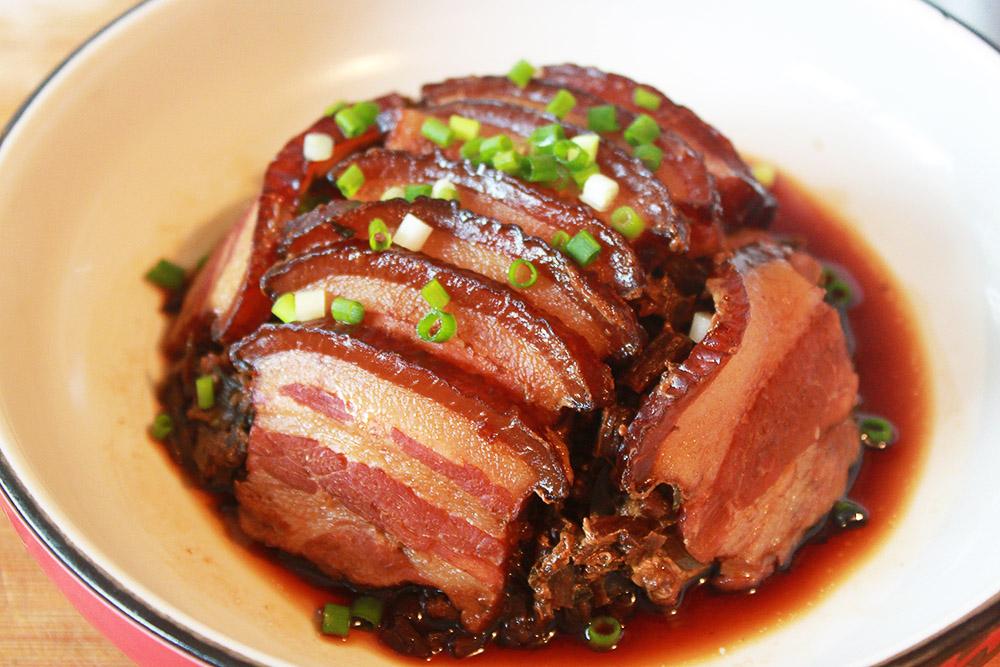 做一道硬菜：虎皮扣肉/咸烧白 - 知乎