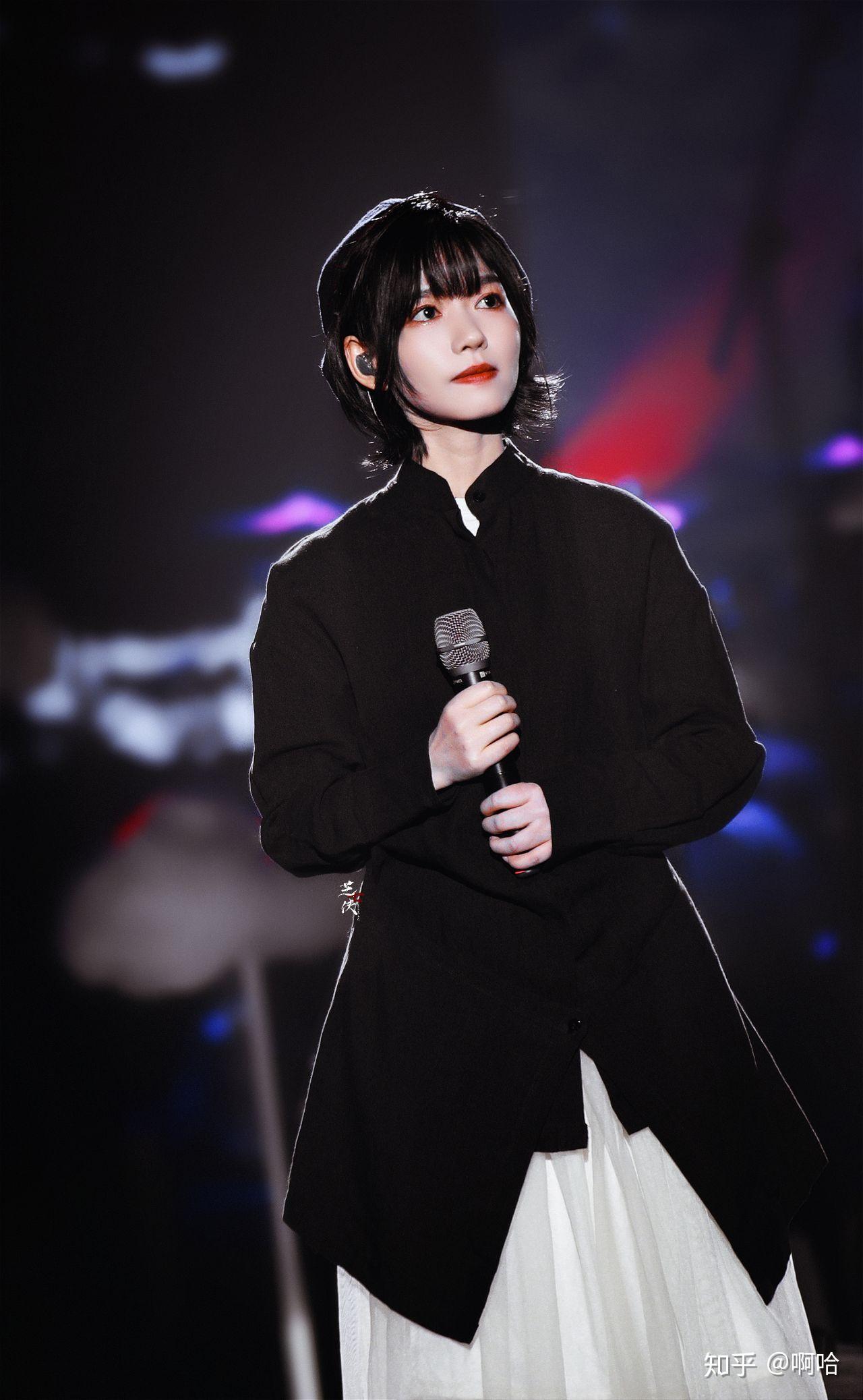 你们怎样评价房东的猫主唱王心怡的颜值呢