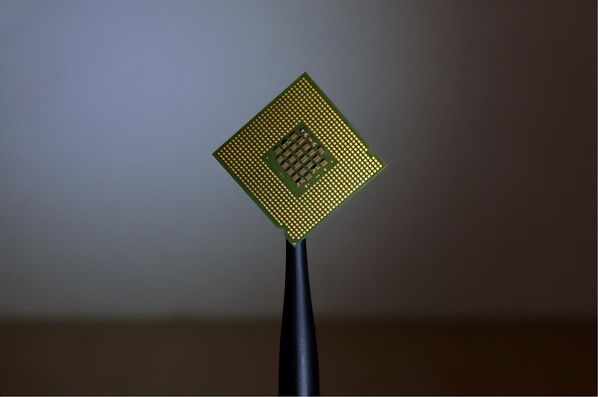 cmos图像传感器为自动驾驶汽车提供视觉感知