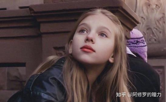 寡姐斯嘉丽的成名史二个孩子三任丈夫敢和迪士尼打官司