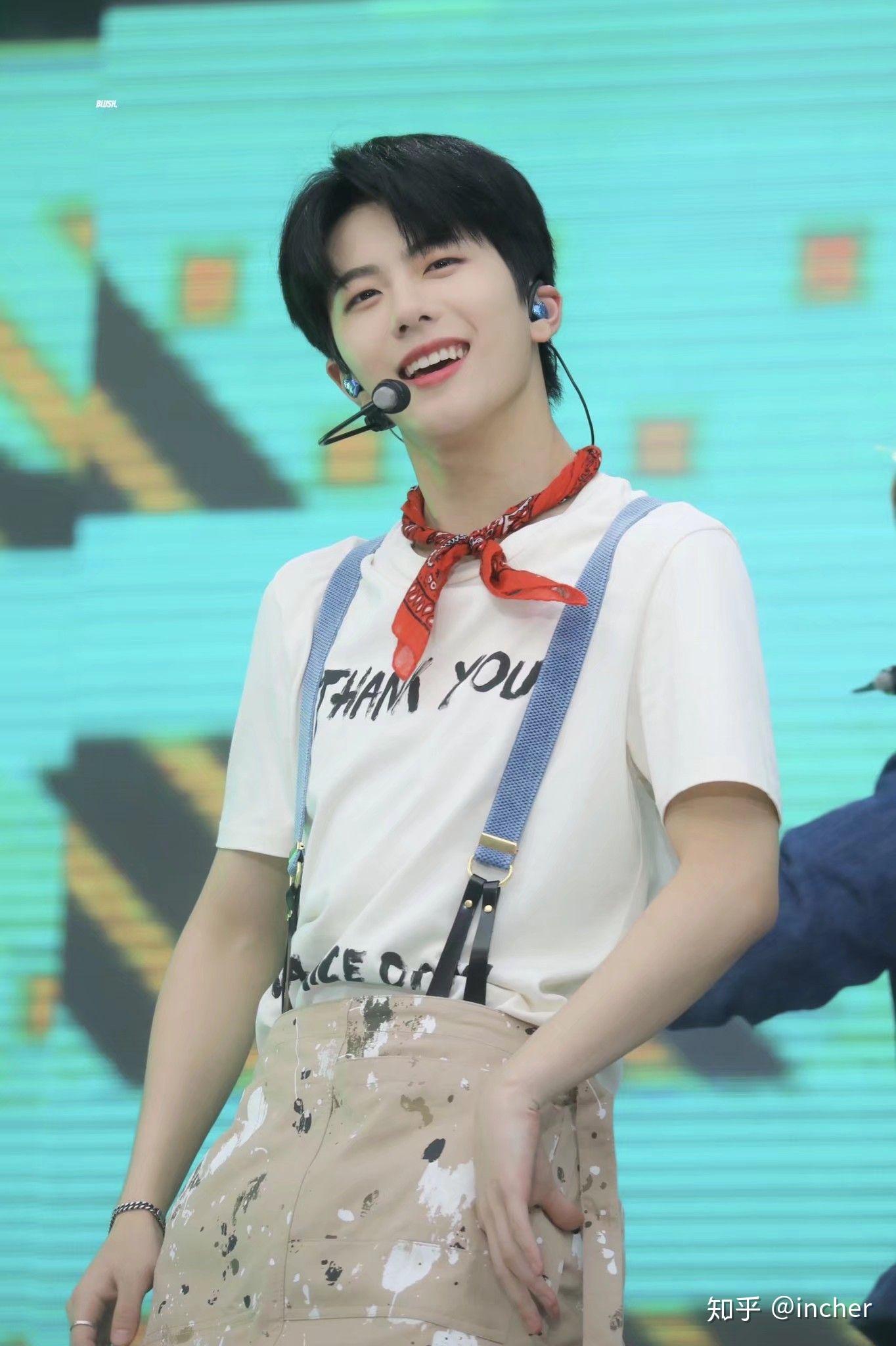 如何评价golden child成员崔普闵的长相?