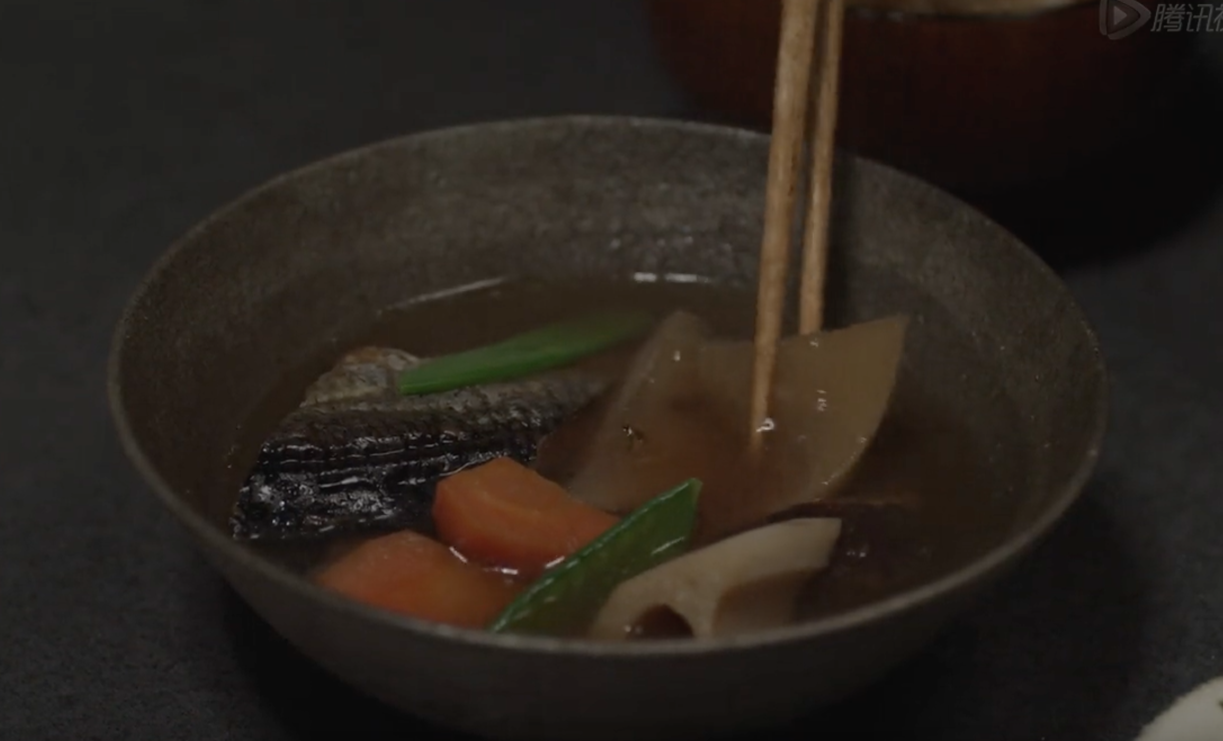 怎样晒柿子干 v2-9b117348638f2b291d10763a88305f24_r.png