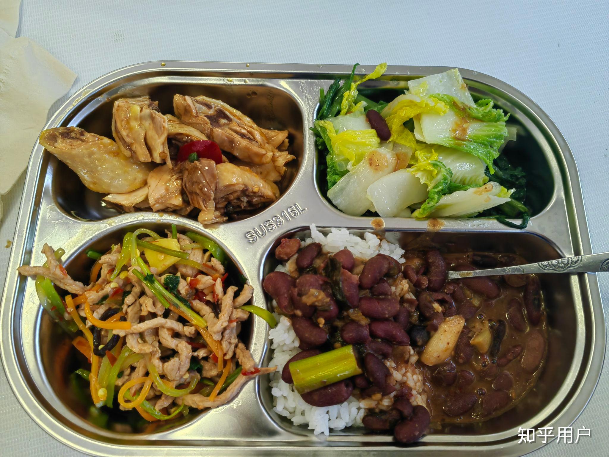 公司食堂的伙食特别好是一种什么样的体验?