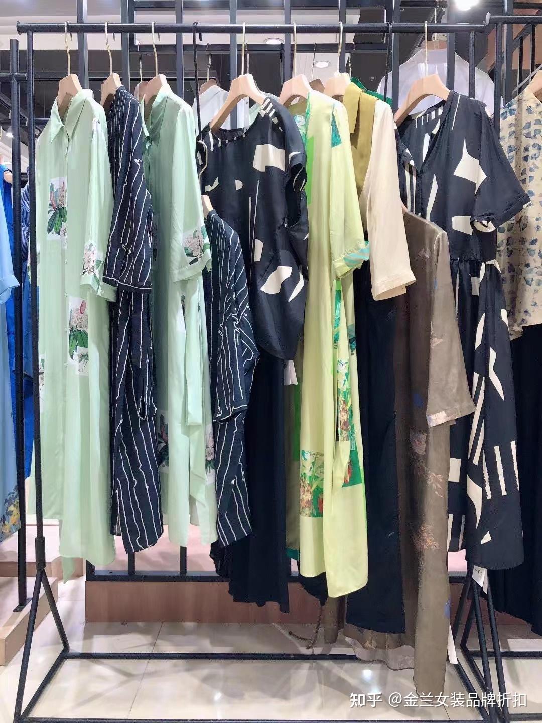 深圳原创设计师品牌【一着/章海燕】品牌换季折扣尾货女装批发渠道