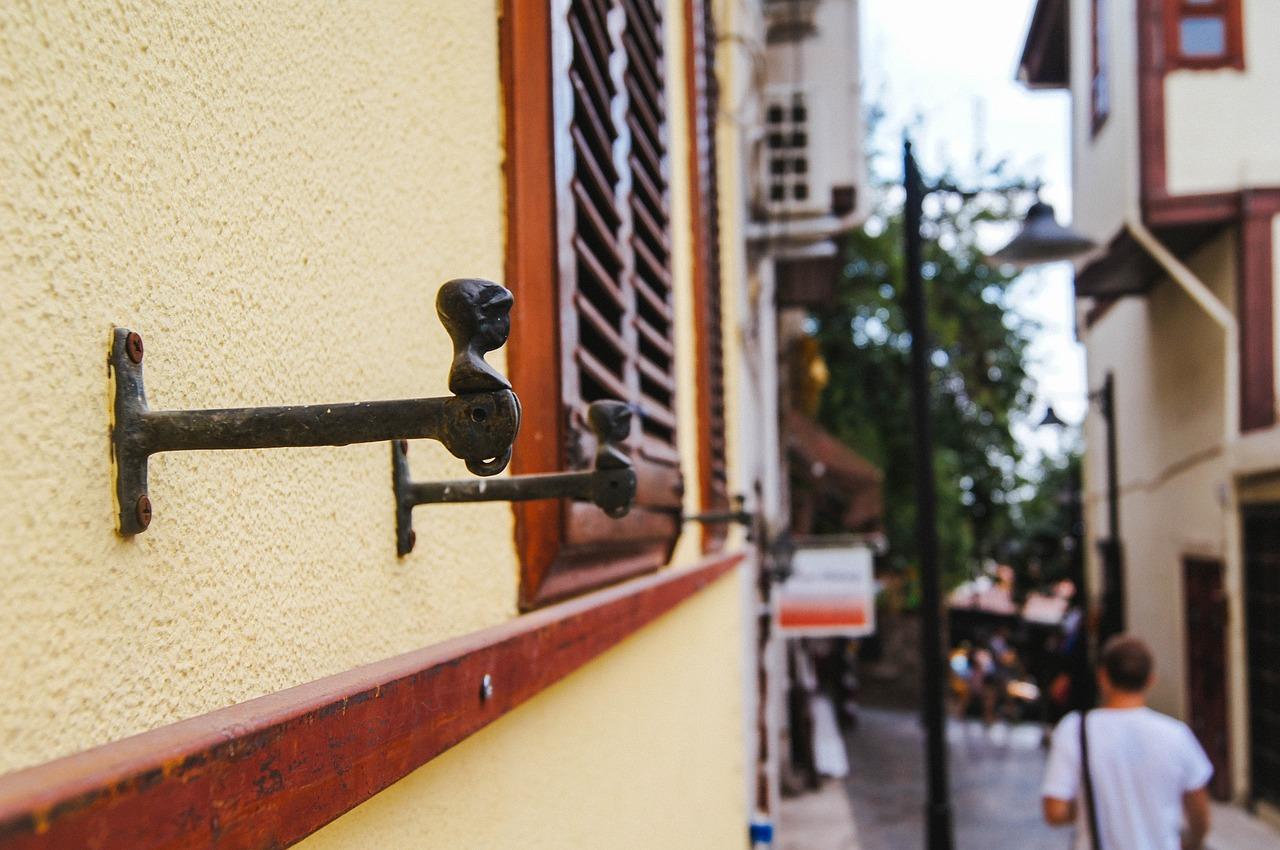 2. 双层隔音技术