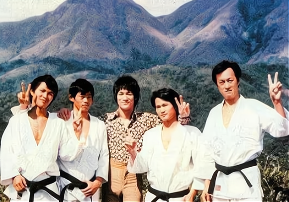 难以再现的瞬间,李小龙林正英剪刀手,林青霞喝酒,王祖贤穿衣