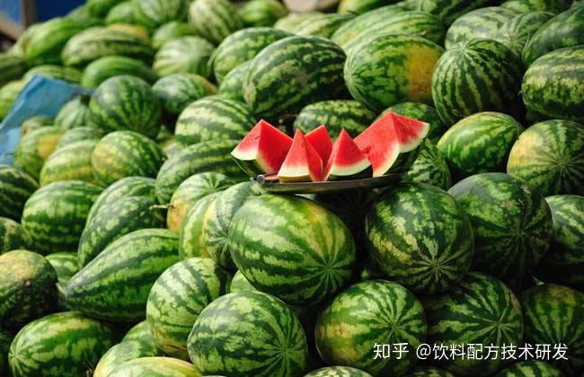 西瓜怎么看成熟的 v2-9b7653d59886d7352d1623dab0be129c_r.jpg