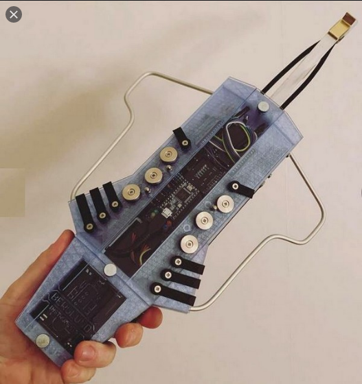 雅佳电吹管跟罗兰哪个好