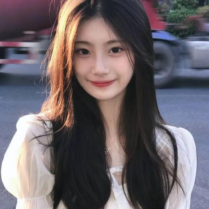 温柔高级感的女生头像